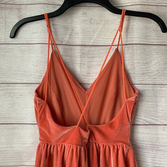 Silence & Noise Urban Outfitters Orange Velvet Romper Adjustable Straps Size XS - Picture 5 of 13